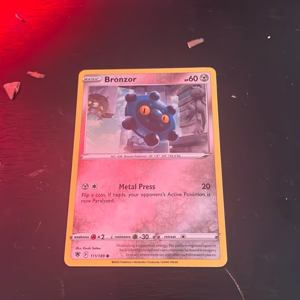 Basic- bronzer Pokémon card